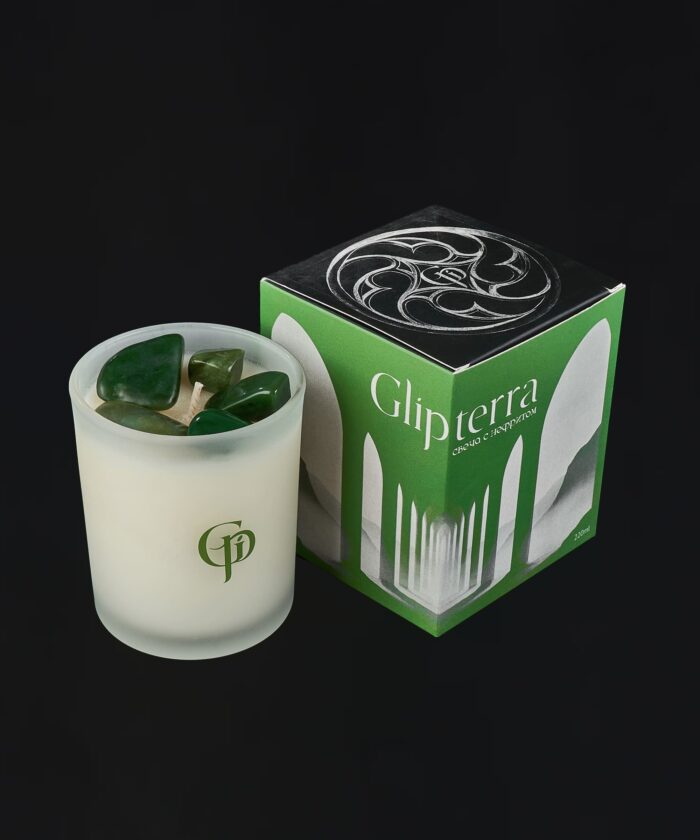 Авторская свеча с камнями и ароматом нефрита